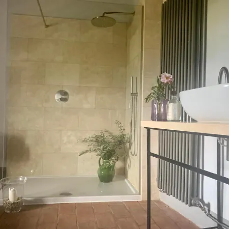 Mengaccini Sleeps 14 Pool Wifi فيلة